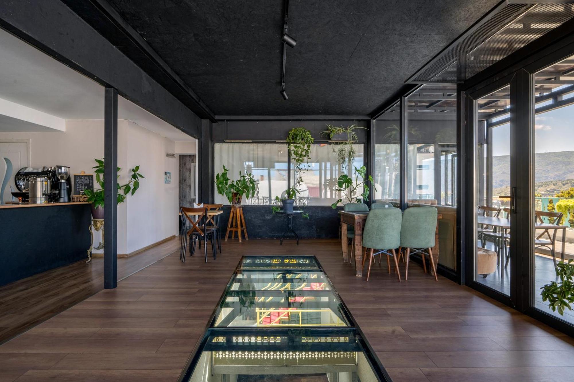 Hotel Tato & Coworking Space Tbiliszi Kültér fotó