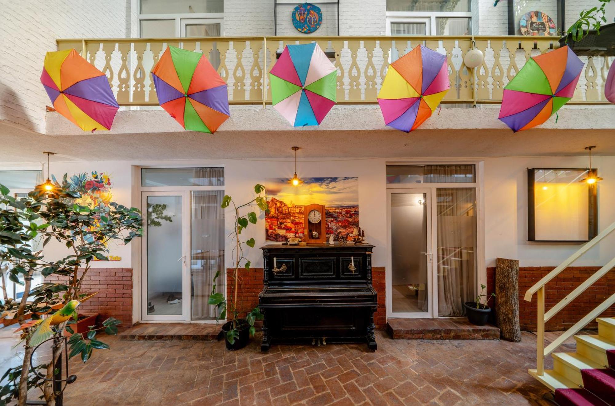 Hotel Tato & Coworking Space Tbiliszi Kültér fotó